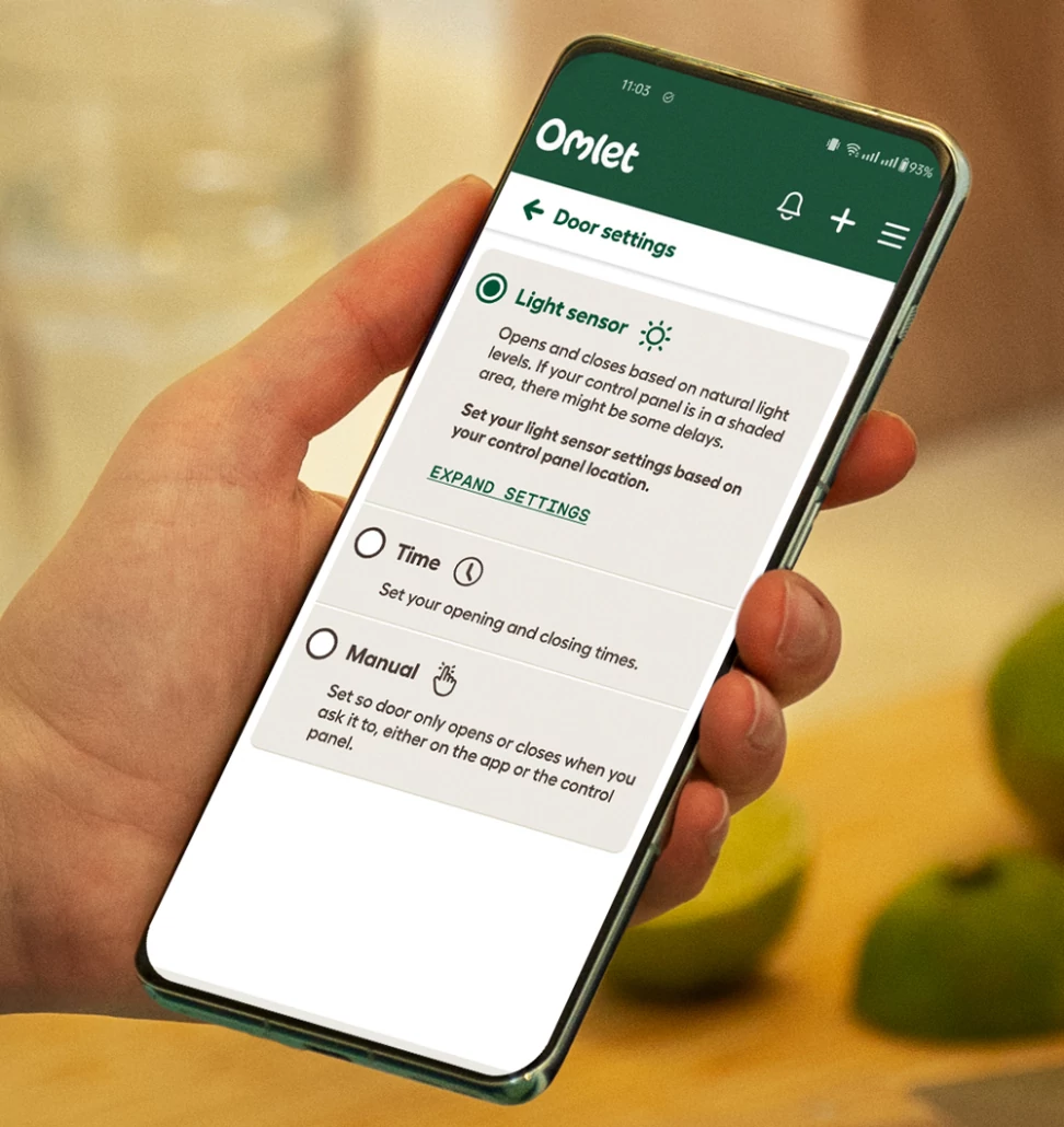 Omlet-appen viser innstillingene for Smart Autodoor-døren.