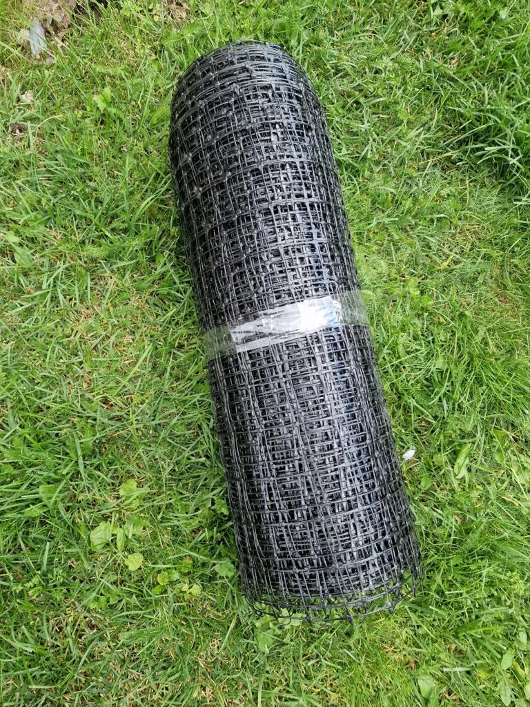 Sammenrullet netting, slik den kommer levert